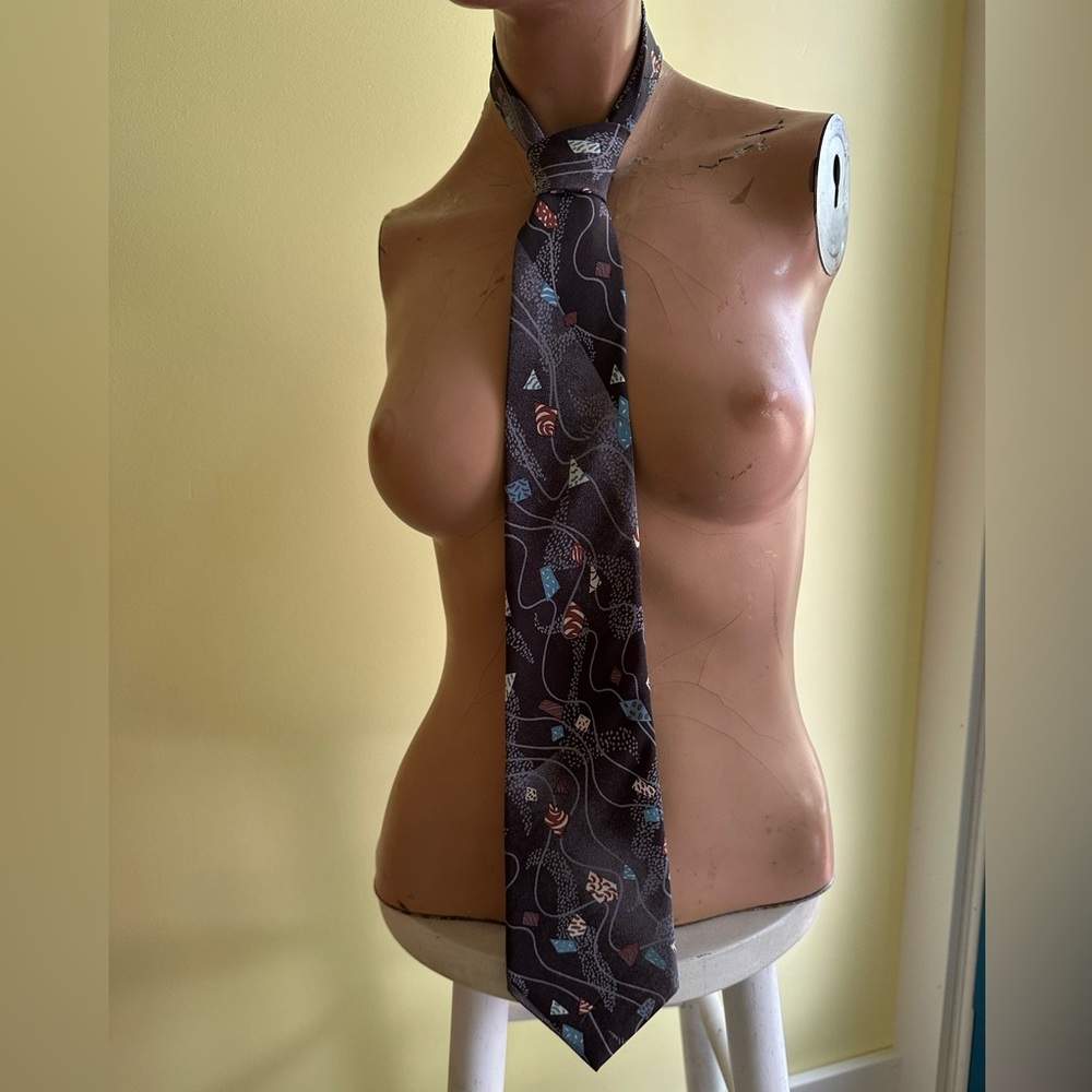 Nino Cerruti Silk Crepe Necktie - Geometric - Picture 15 of 15